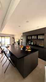 Chalet Adosado Independiente de 2 Dormitorios con Vistas al Mar y Piscina Comunitaria – Roque del Conde