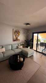Chalet Adosado Independiente de 2 Dormitorios con Vistas al Mar y Piscina Comunitaria – Roque del Conde